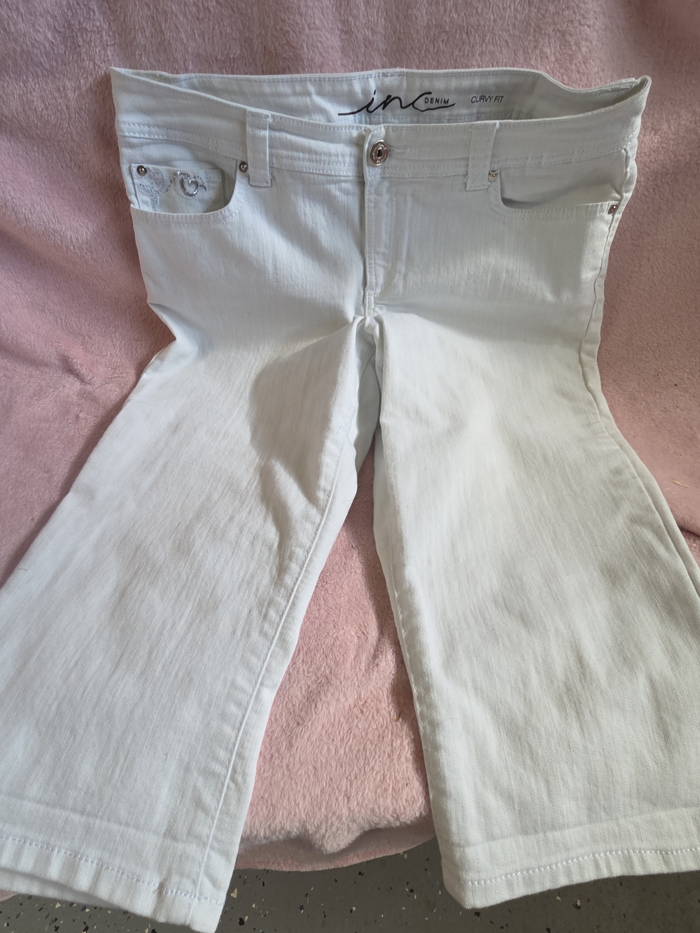 INC International Concepts White Curvy Fit Denim Capris  Back Pocket Embellished
